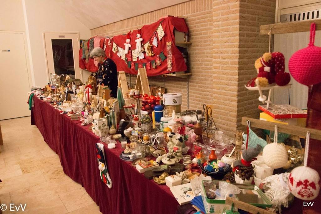 Met kerstmarkt in de kantine